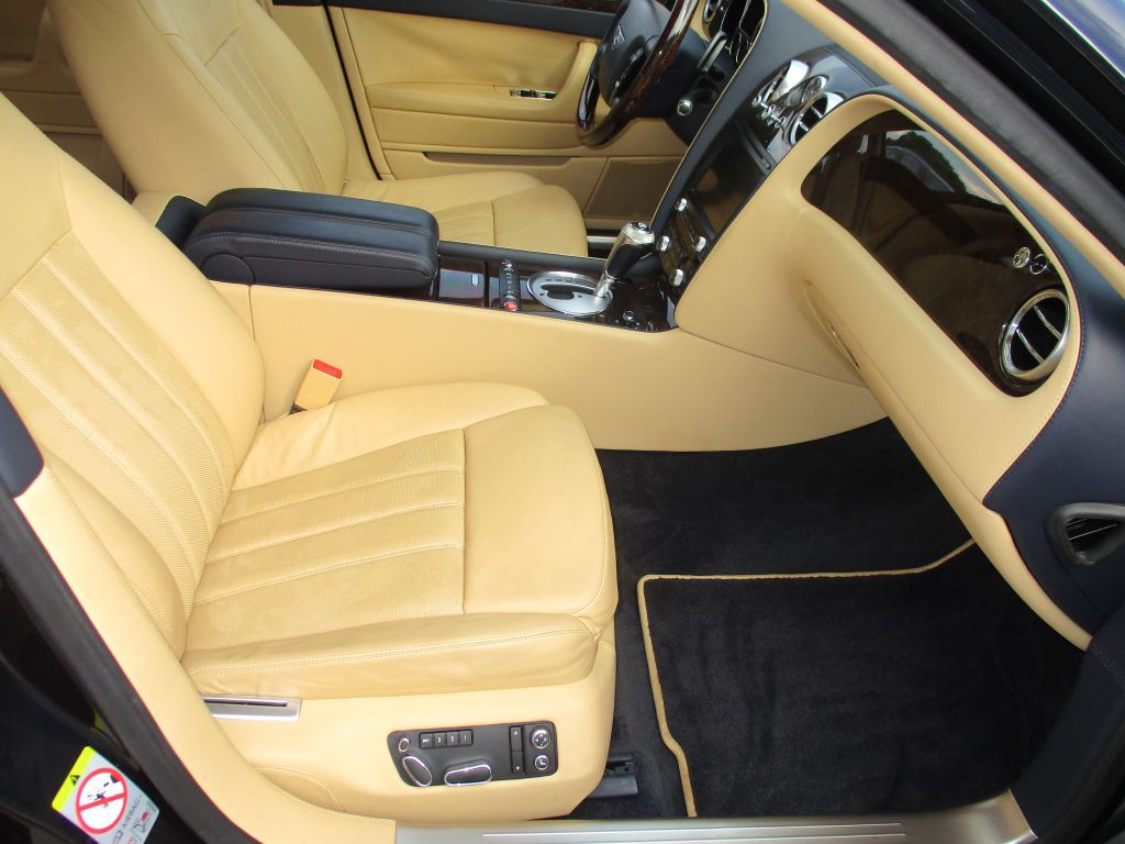 2012 Bentley Continental Image 15