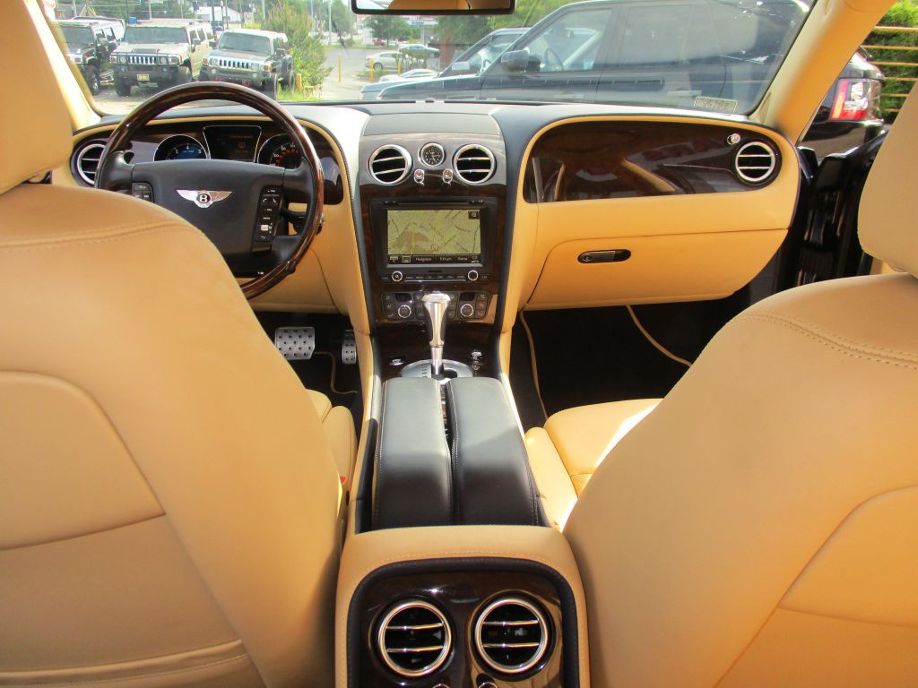 2012 Bentley Continental Image 17
