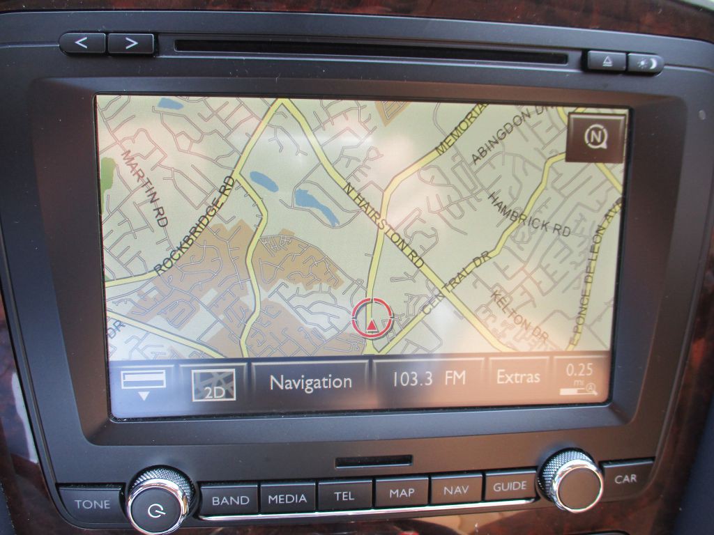 2012 Bentley Continental Image 21