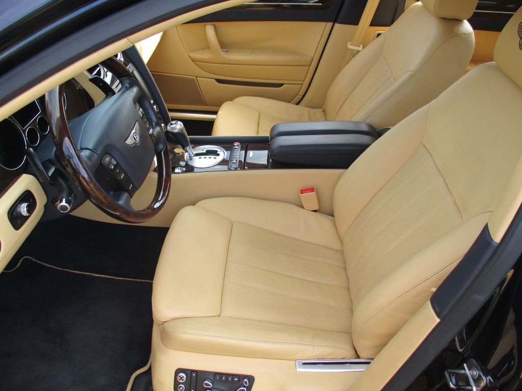 2012 Bentley Continental Image 22