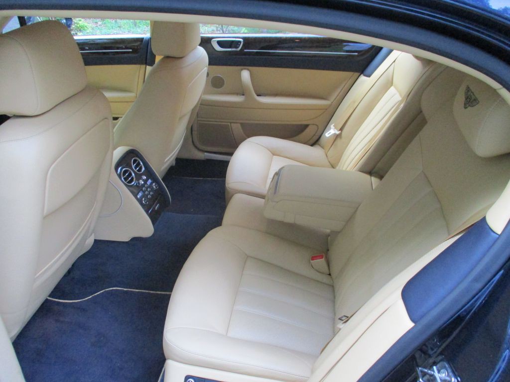 2012 Bentley Continental Image 23