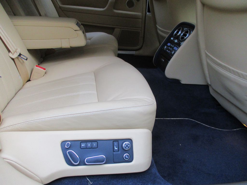 2012 Bentley Continental Image 27