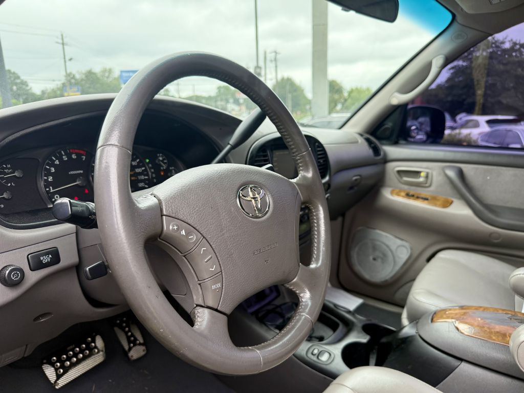 2007 Toyota Sequoia Image 17