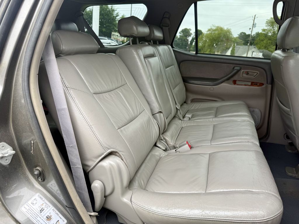 2007 Toyota Sequoia Image 23