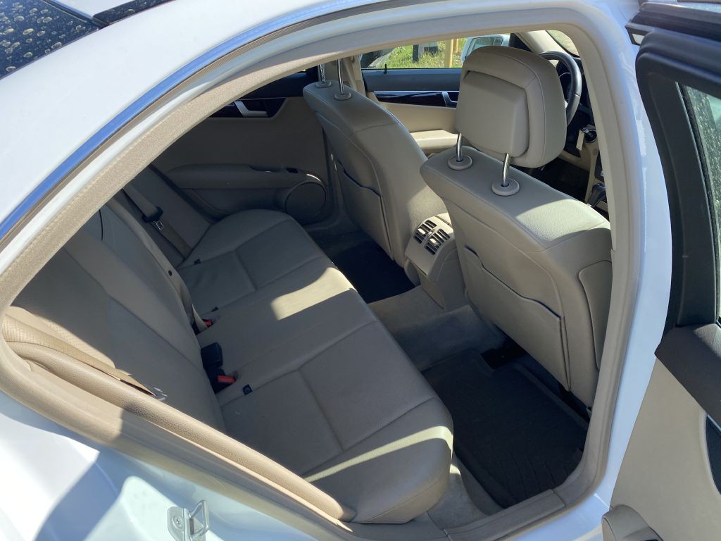 2014 Mercedes-Benz C-Class Image 10