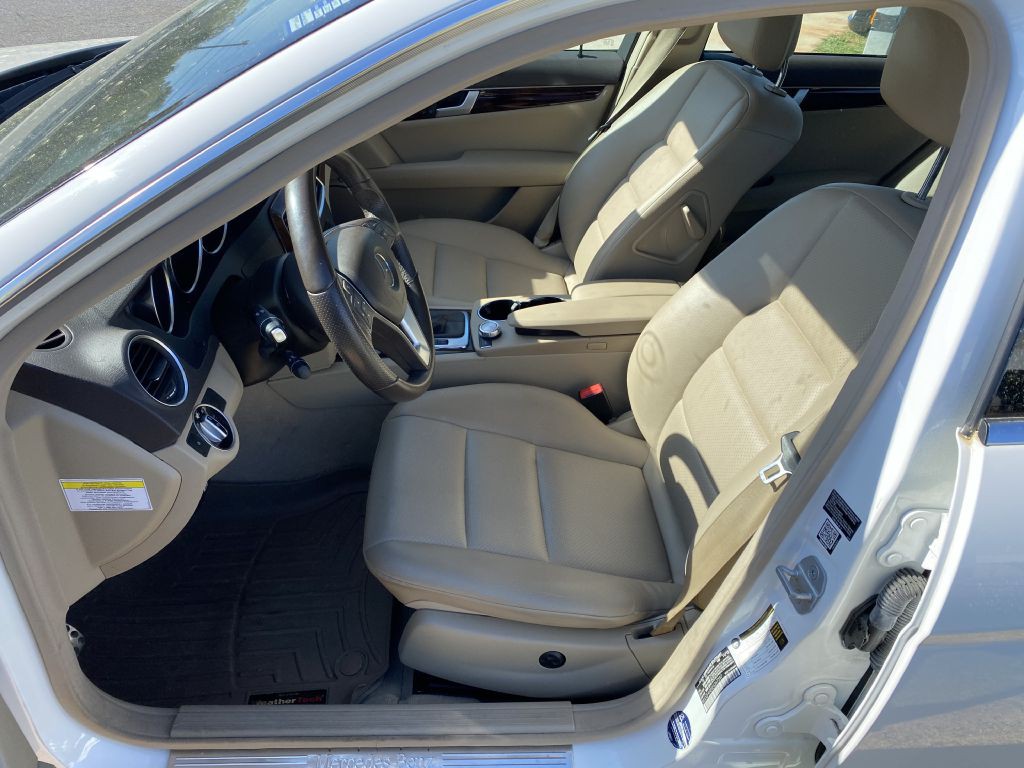 2014 Mercedes-Benz C-Class Image 11