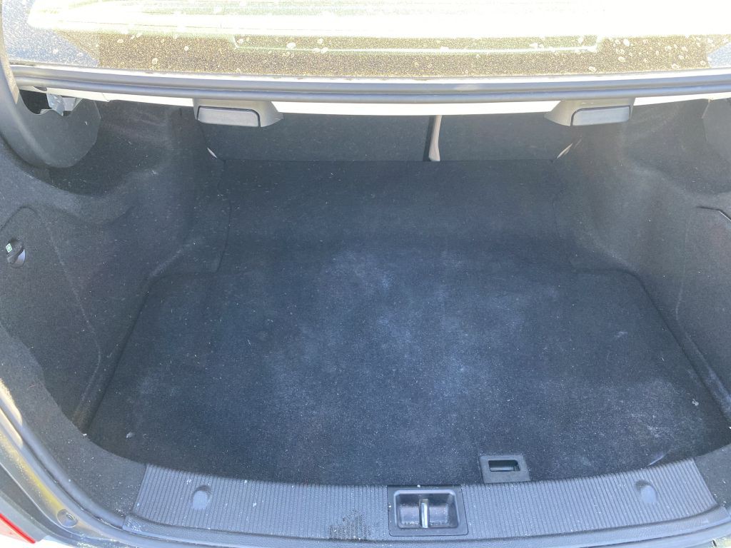 2014 Mercedes-Benz C-Class Image 16