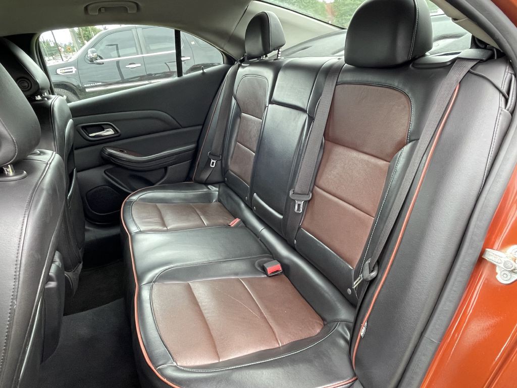 2013 Chevrolet Malibu Image 18