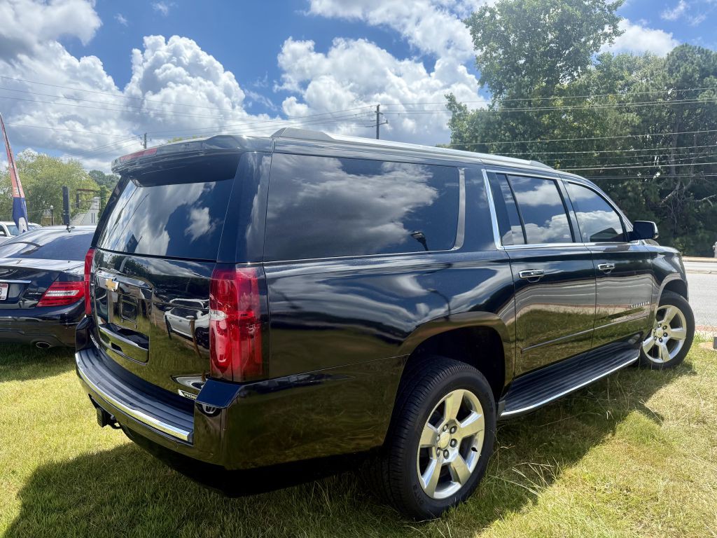 2017 Chevrolet Suburban Image 18