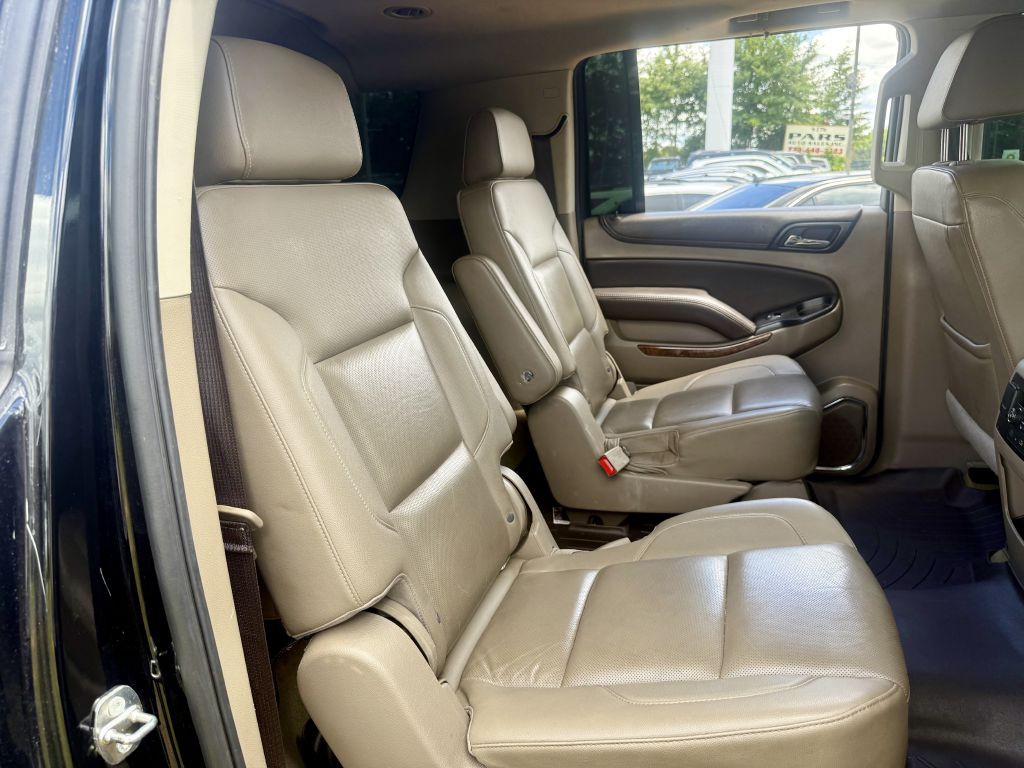 2017 Chevrolet Suburban Image 28