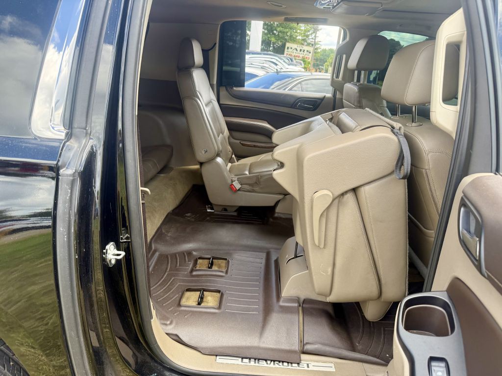 2017 Chevrolet Suburban Image 29