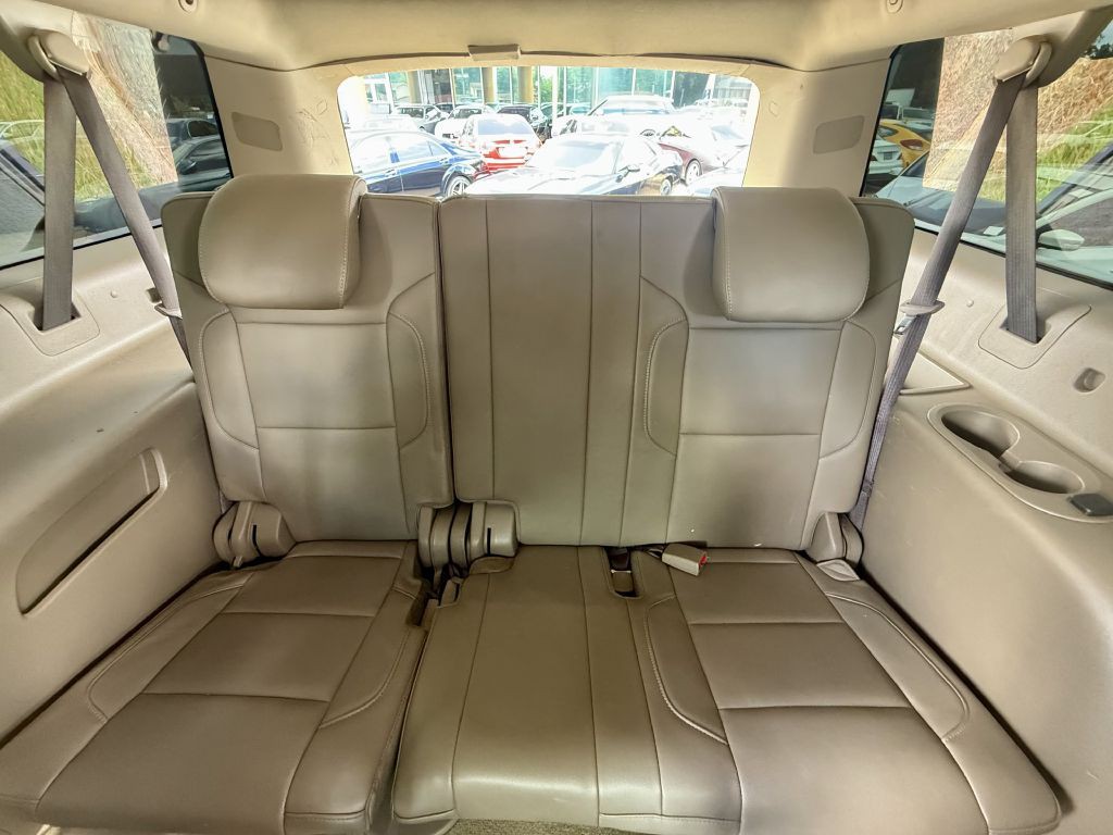 2017 Chevrolet Suburban Image 36
