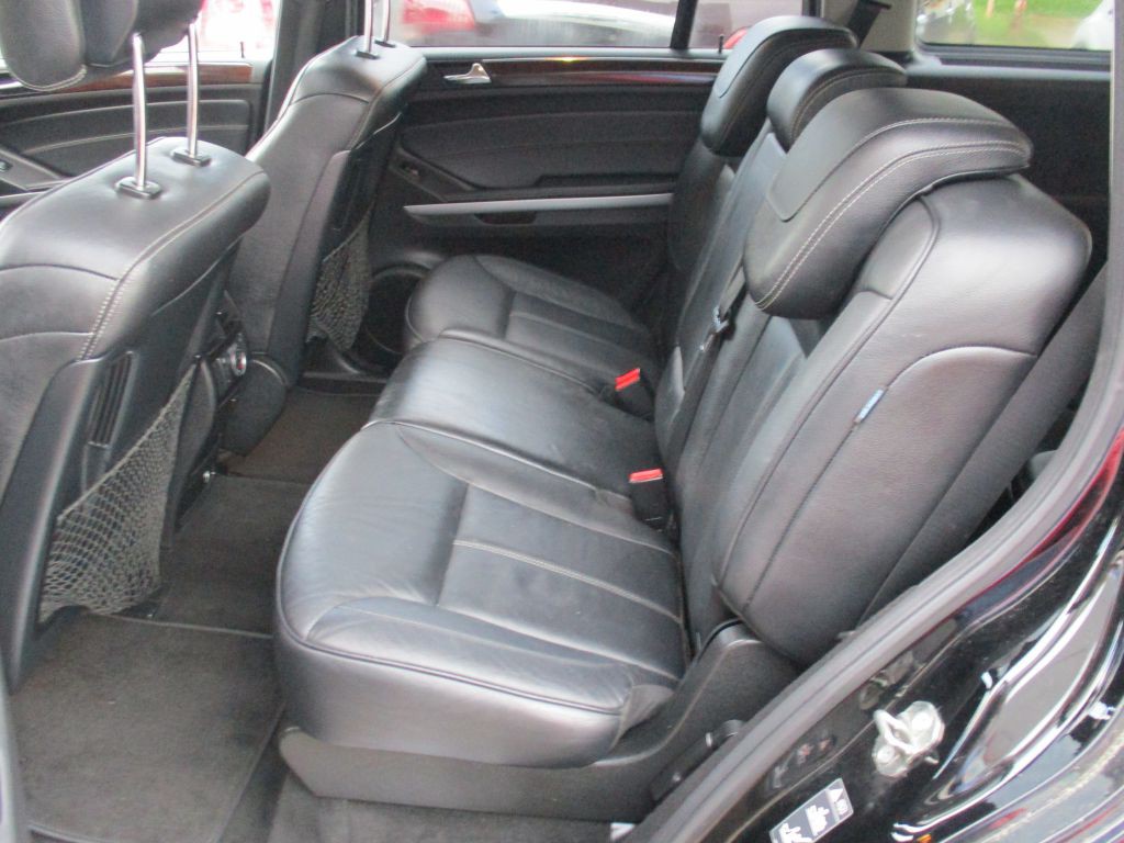 2012 Mercedes-Benz GL-Class Image 12