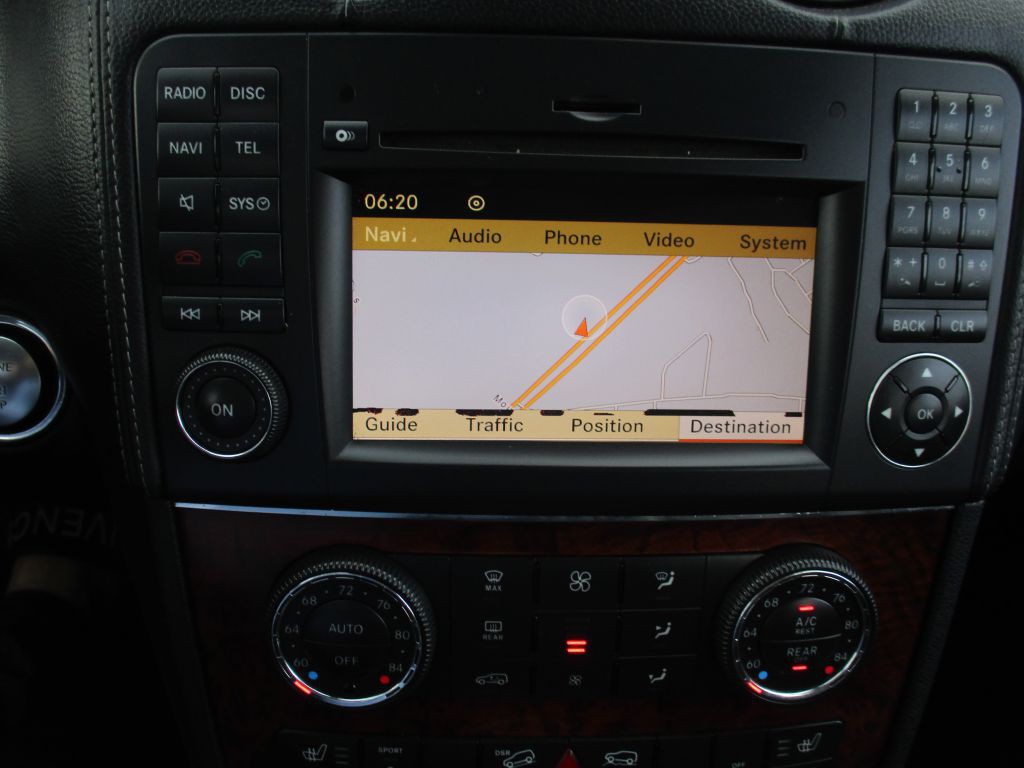 2012 Mercedes-Benz GL-Class Image 15