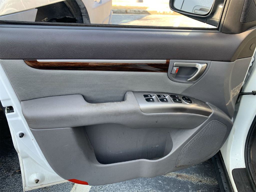 2012 Hyundai Santa Fe Image 13