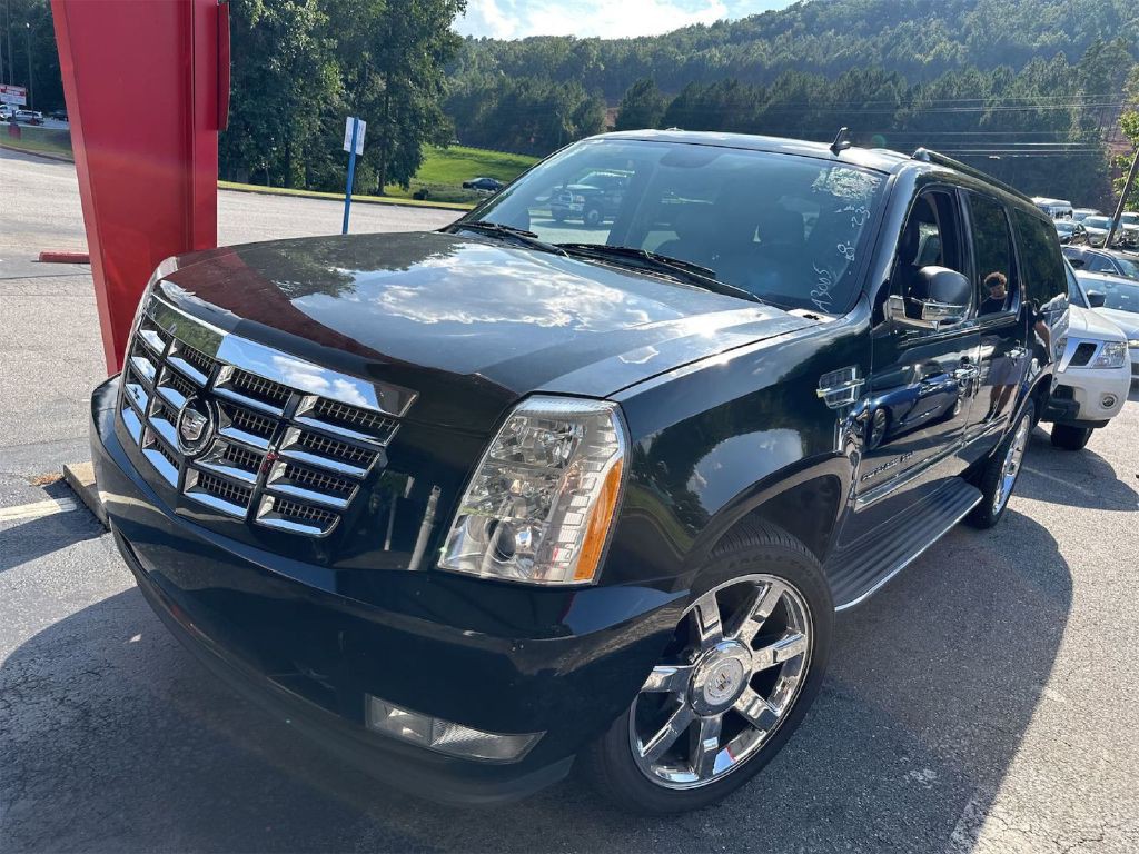 2011 Cadillac Escalade Image 1