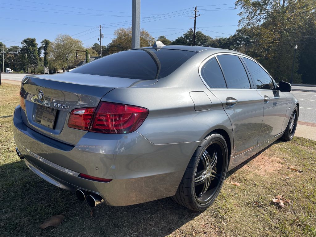 2011 BMW 5 Series Image 7