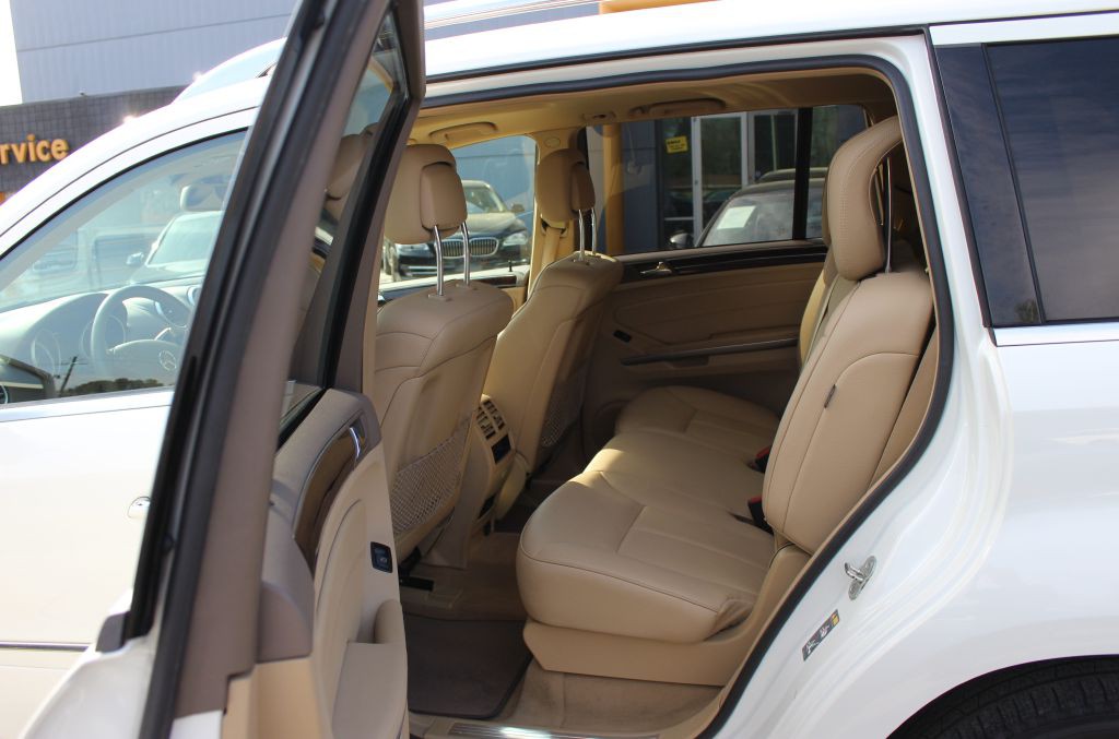 2012 Mercedes-Benz GL-Class Image 12