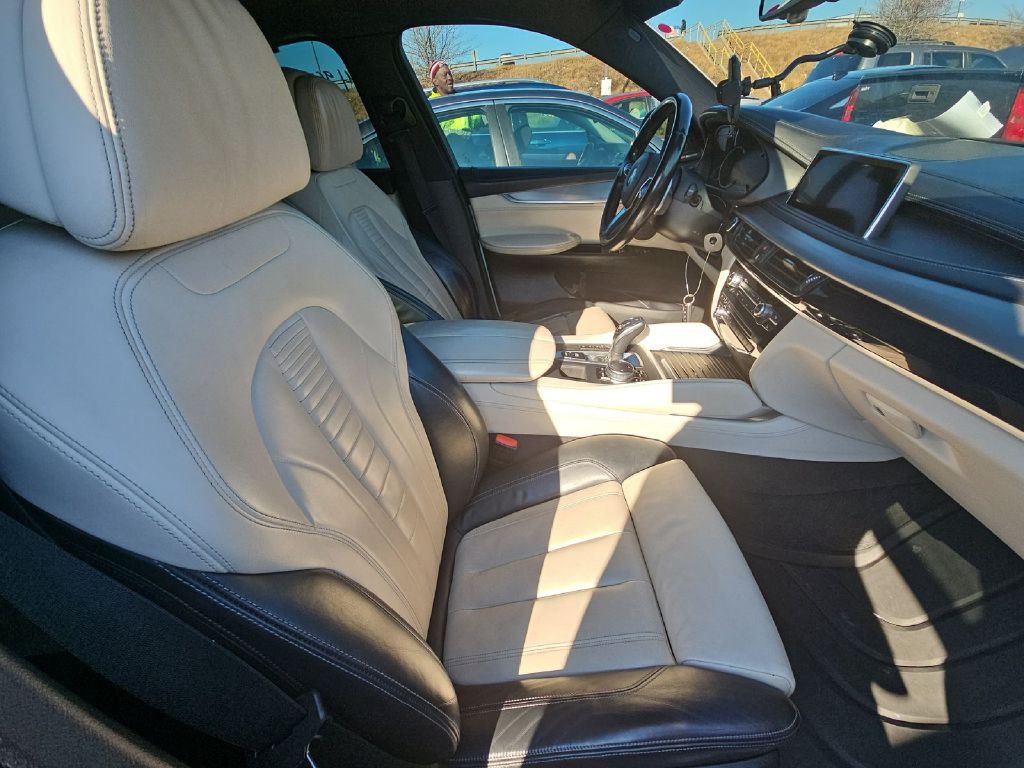 2015 BMW X6 Image 12