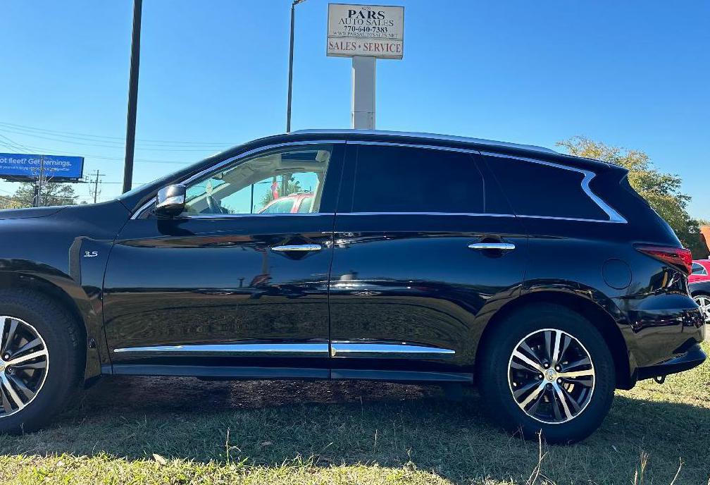 2017 INFINITI QX60 Image 5