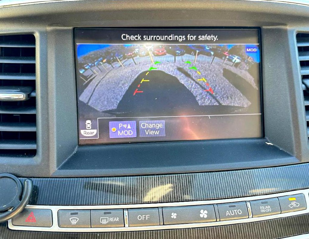 2017 INFINITI QX60 Image 16