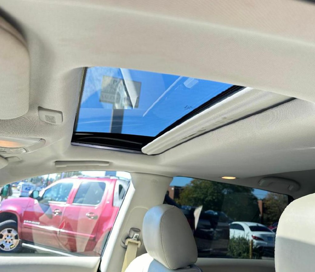 2017 INFINITI QX60 Image 18