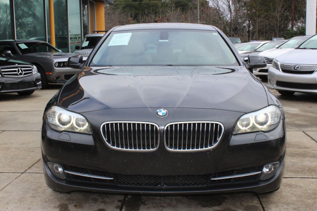 2012 BMW 5 Series Image 7