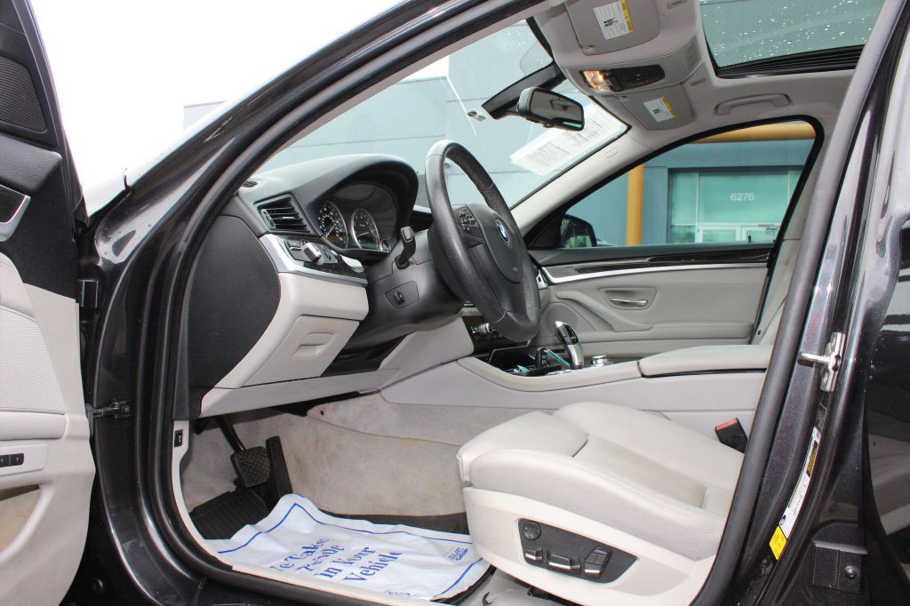 2012 BMW 5 Series Image 13