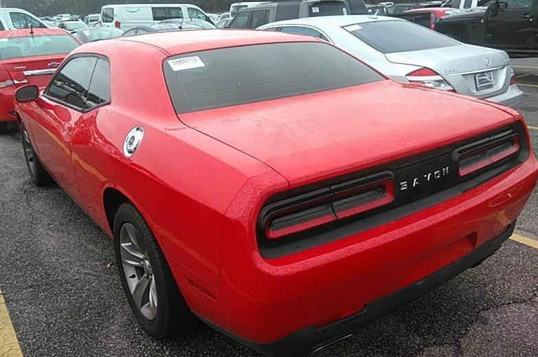 2016 Dodge Challenger Image 8