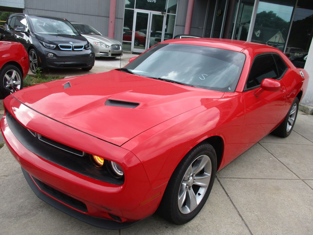2016 Dodge Challenger Image 10