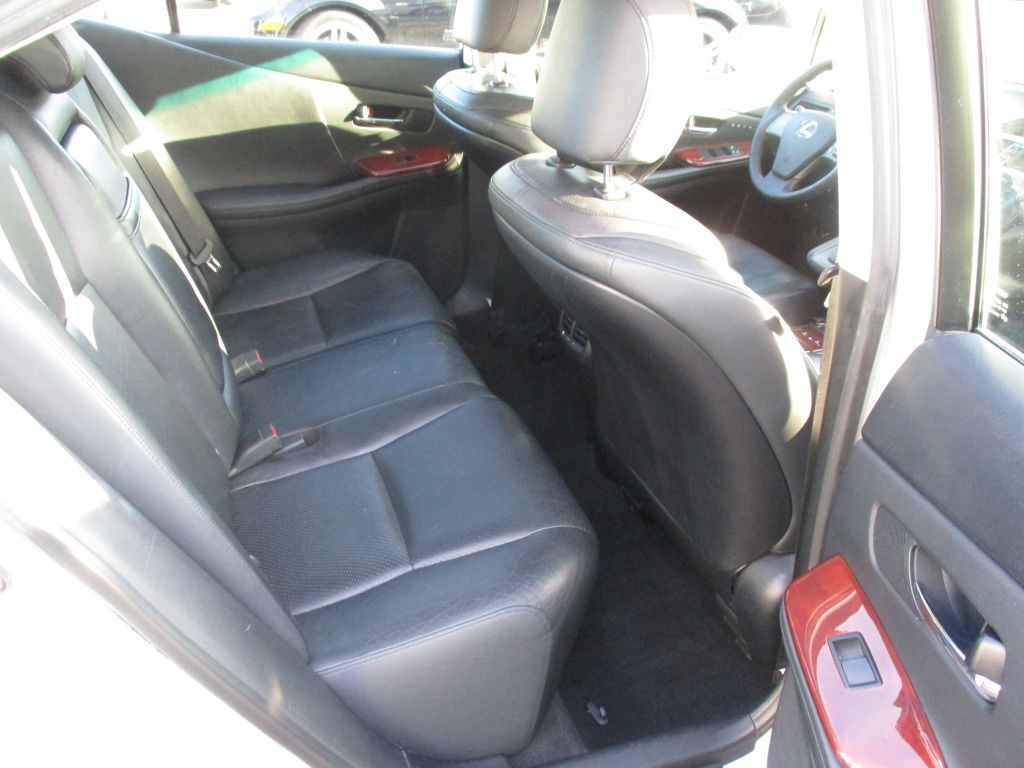 2010 Lexus HS Image 18