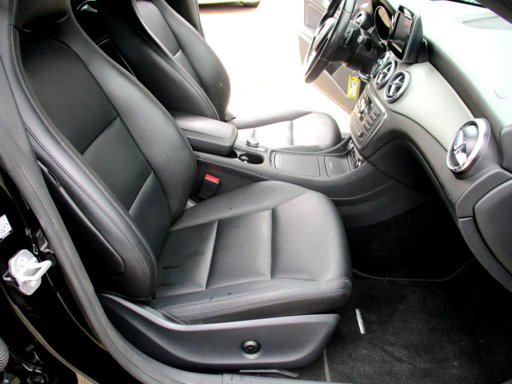 2014 Mercedes-Benz CLA-Class Image 11