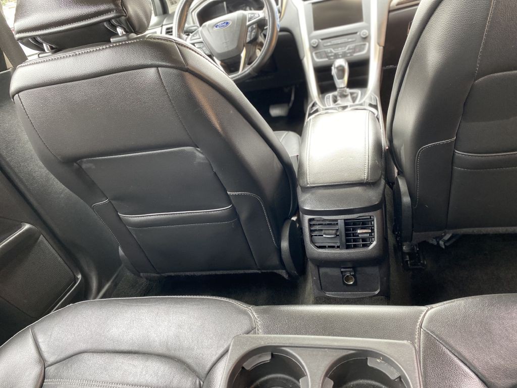 2016 Ford Fusion Image 15