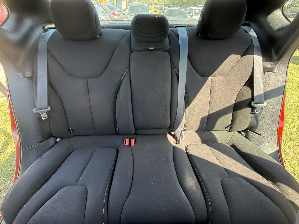 2013 Dodge Dart Image 24