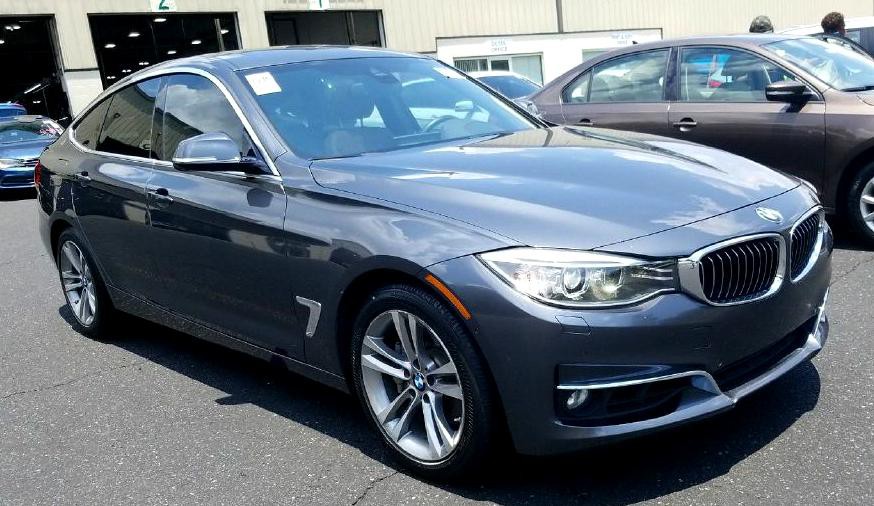 2016 BMW 3 Series Image 2