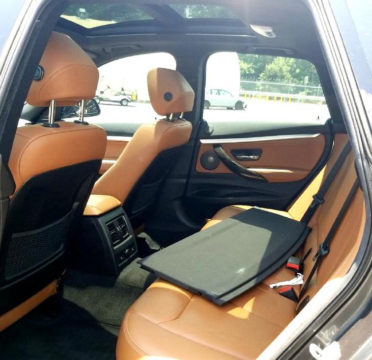 2016 BMW 3 Series Image 9