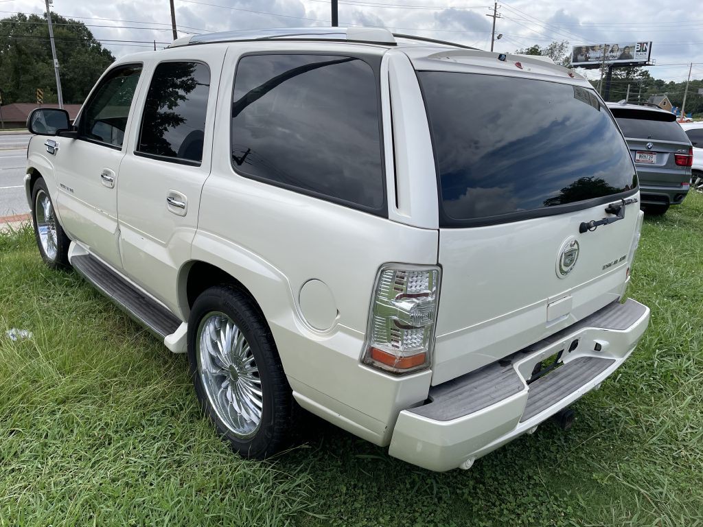 2003 Cadillac Escalade Image 4