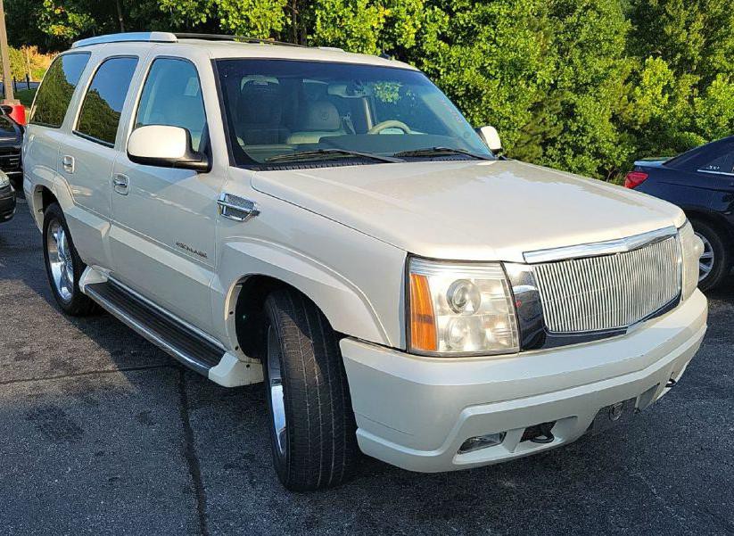 2003 Cadillac Escalade Image 9