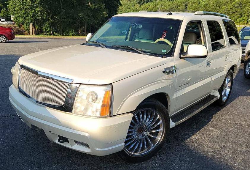 2003 Cadillac Escalade Image 10