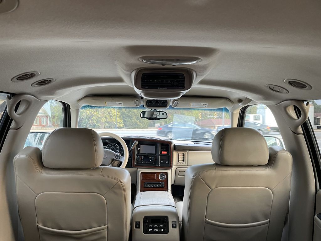 2003 Cadillac Escalade Image 19