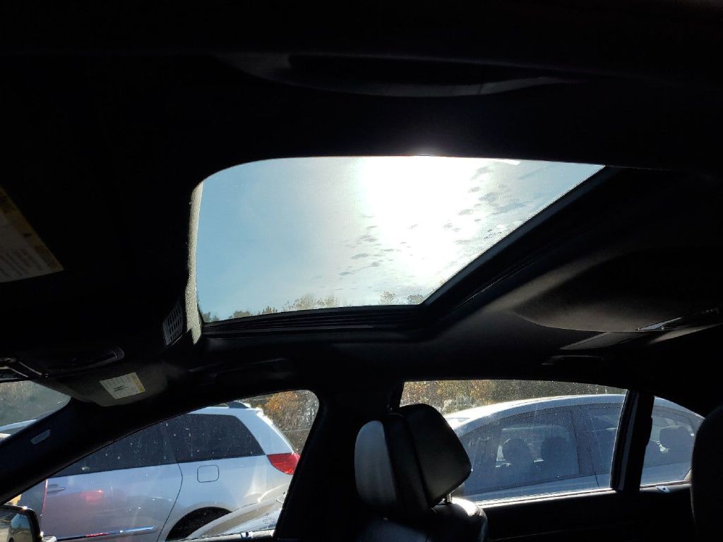 2013 BMW 7 Series Image 9