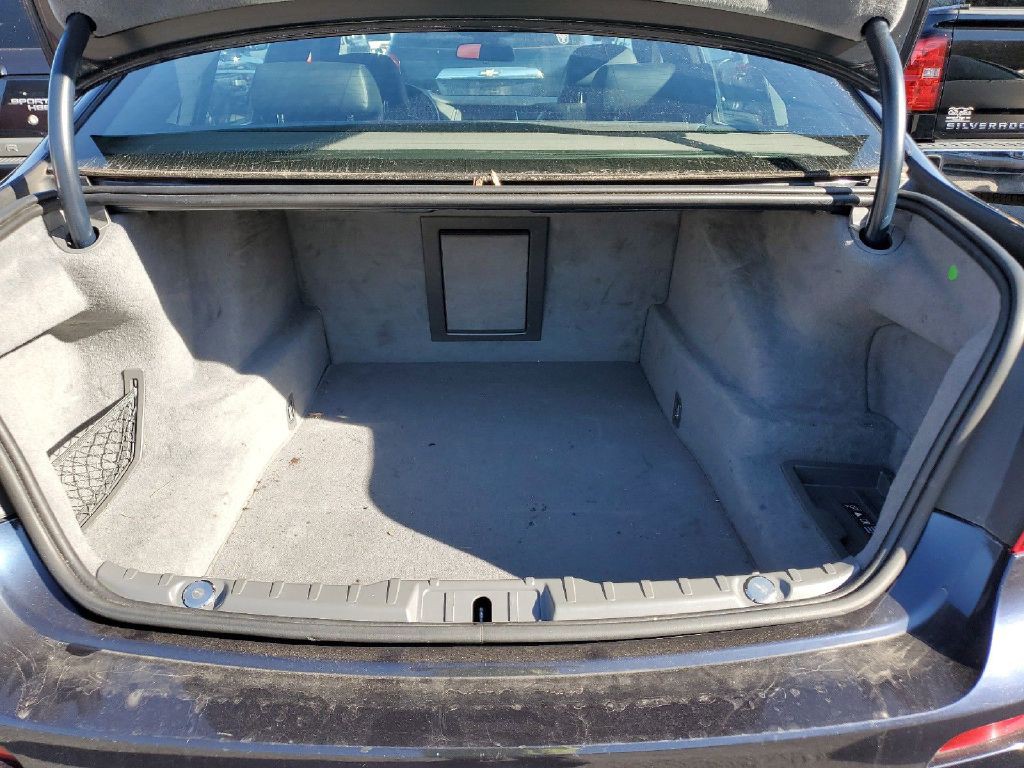 2013 BMW 7 Series Image 11