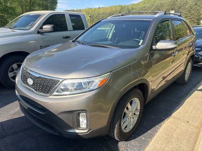2014 Kia Sorento Image 2