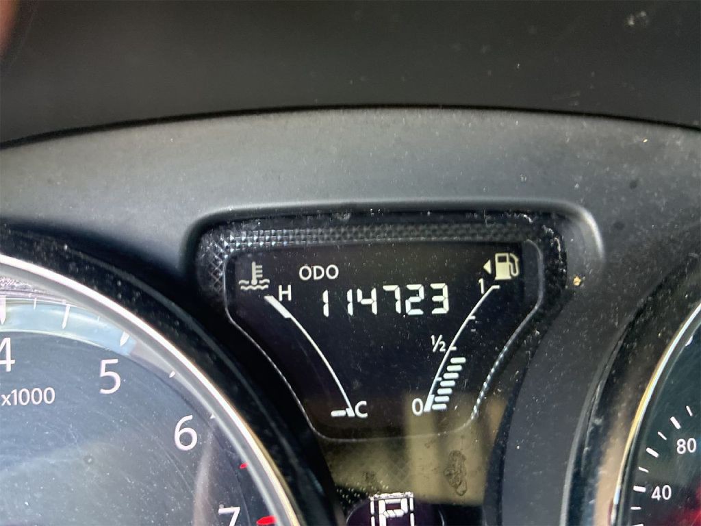 2018 Nissan Versa Image 4