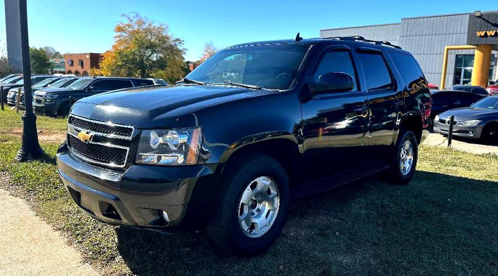 2013 Chevrolet Tahoe Image 2