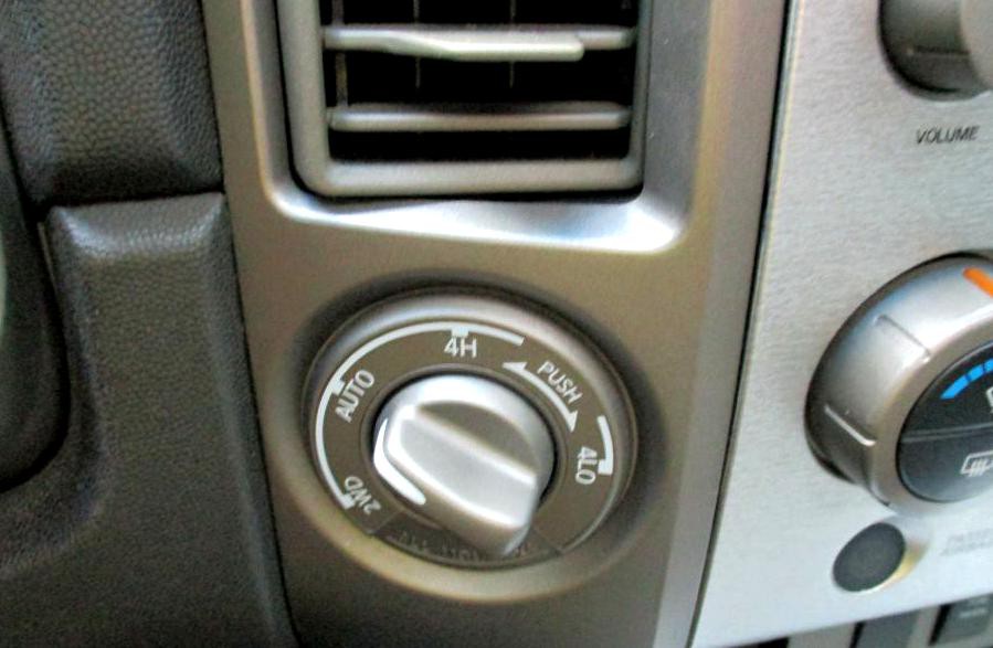 2006 Nissan Armada Image 16