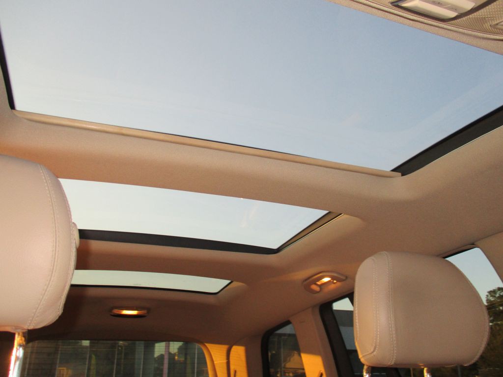 2013 Mercedes-Benz GL-Class Image 16