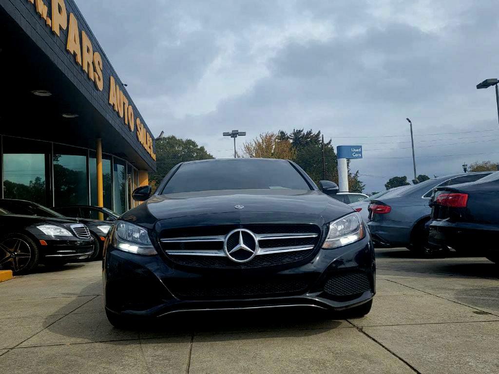 2018 Mercedes-Benz C-Class Image 3