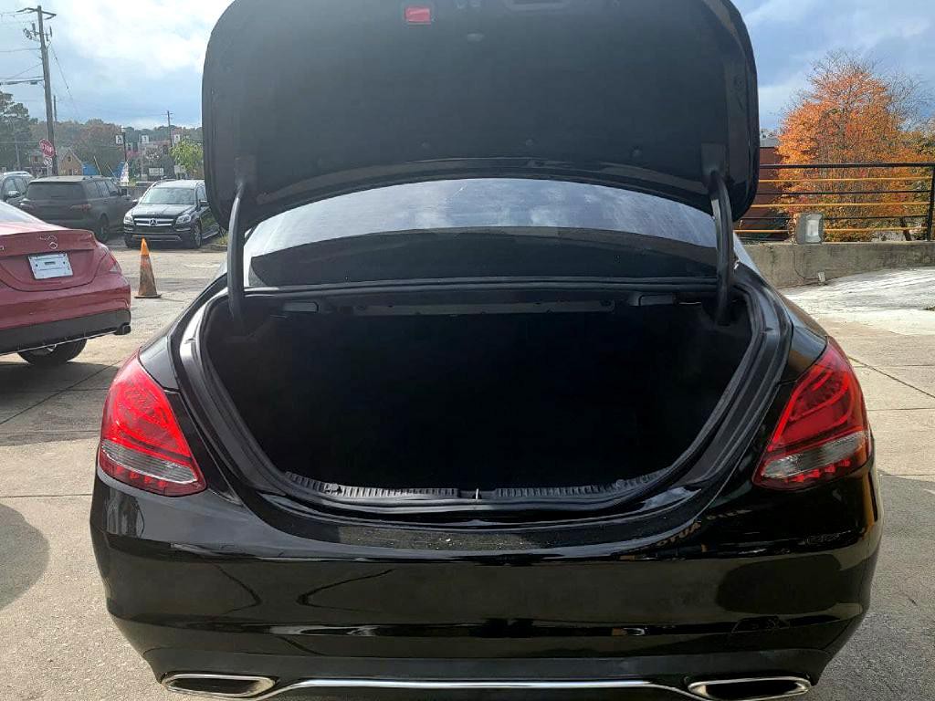 2018 Mercedes-Benz C-Class Image 8