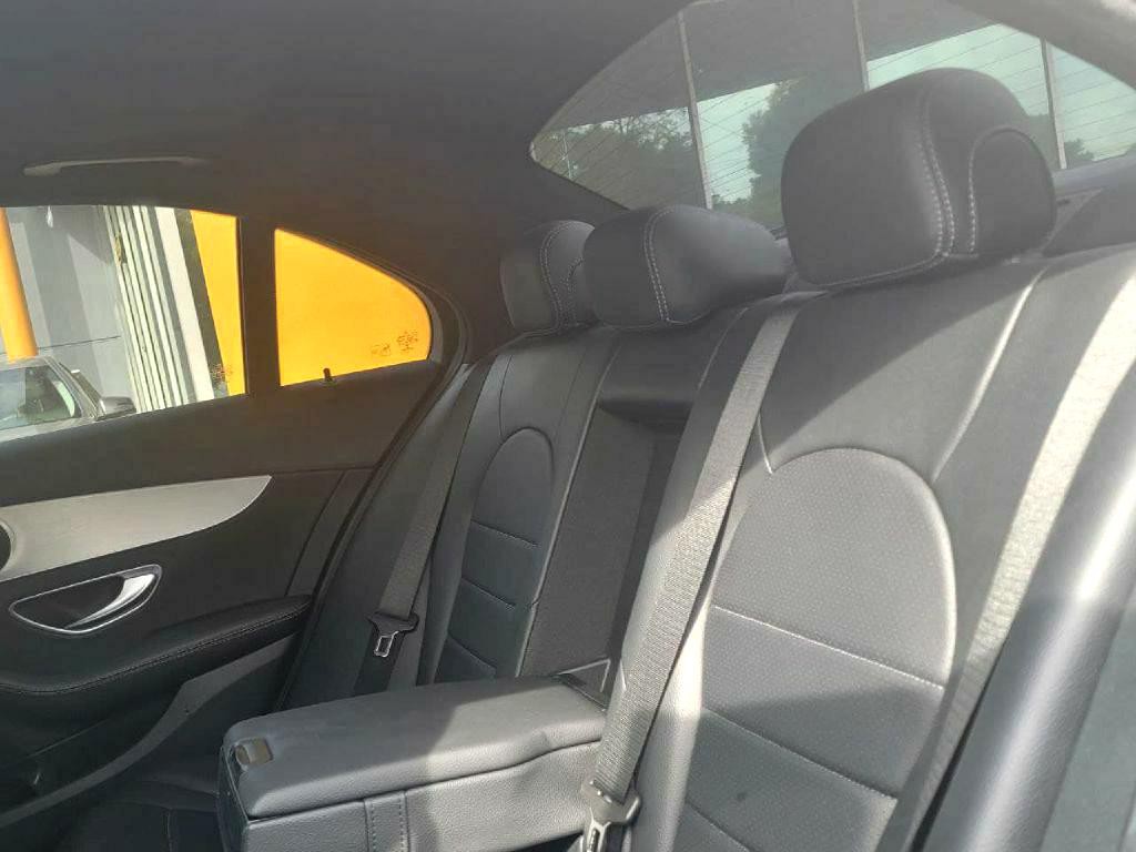 2018 Mercedes-Benz C-Class Image 10